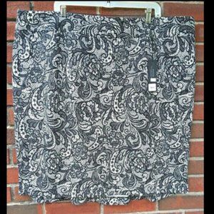 Lane Bryant NWT 26 Pencil Skirt Ponte Lace Print Black White Zipper MSRP $54